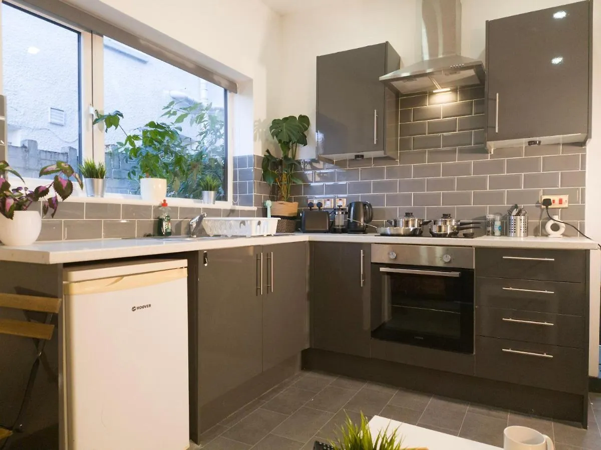 Cosmeston Cwtch By Property Promise Cardiff Apartment