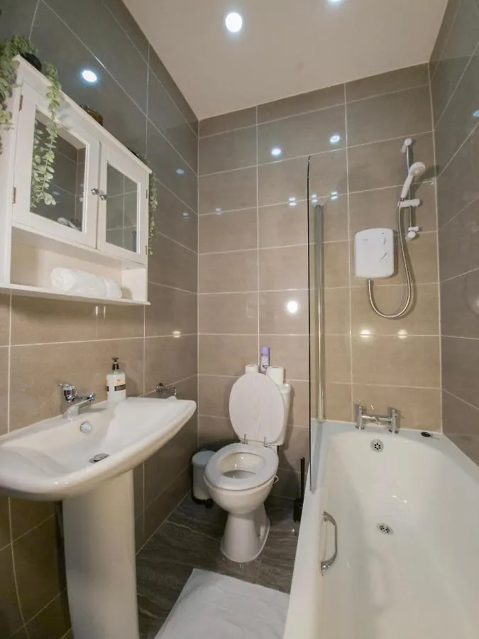 Cosmeston Cwtch By Property Promise Cardiff Apartment